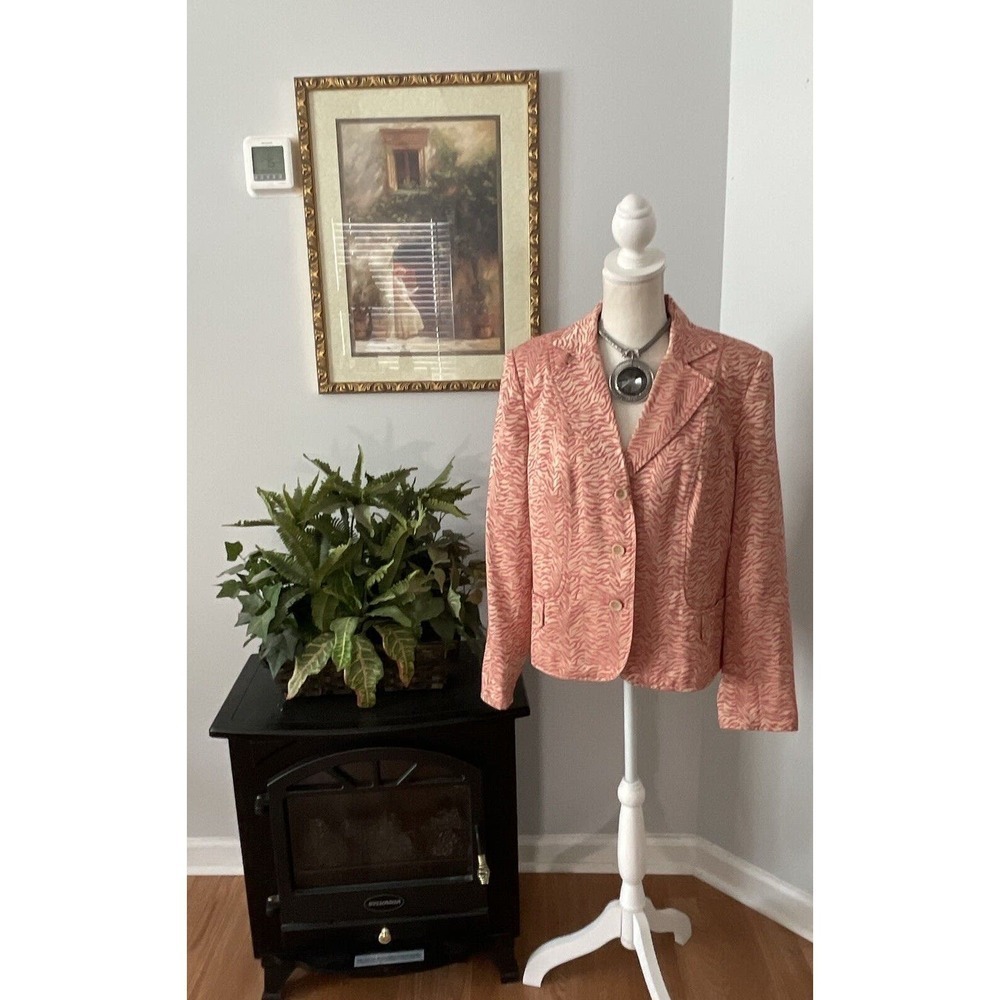 R.Q.T Women’s Size Large 3 Button Jacket Red‎ Button Up Blazer! QUALITY! GREAT!